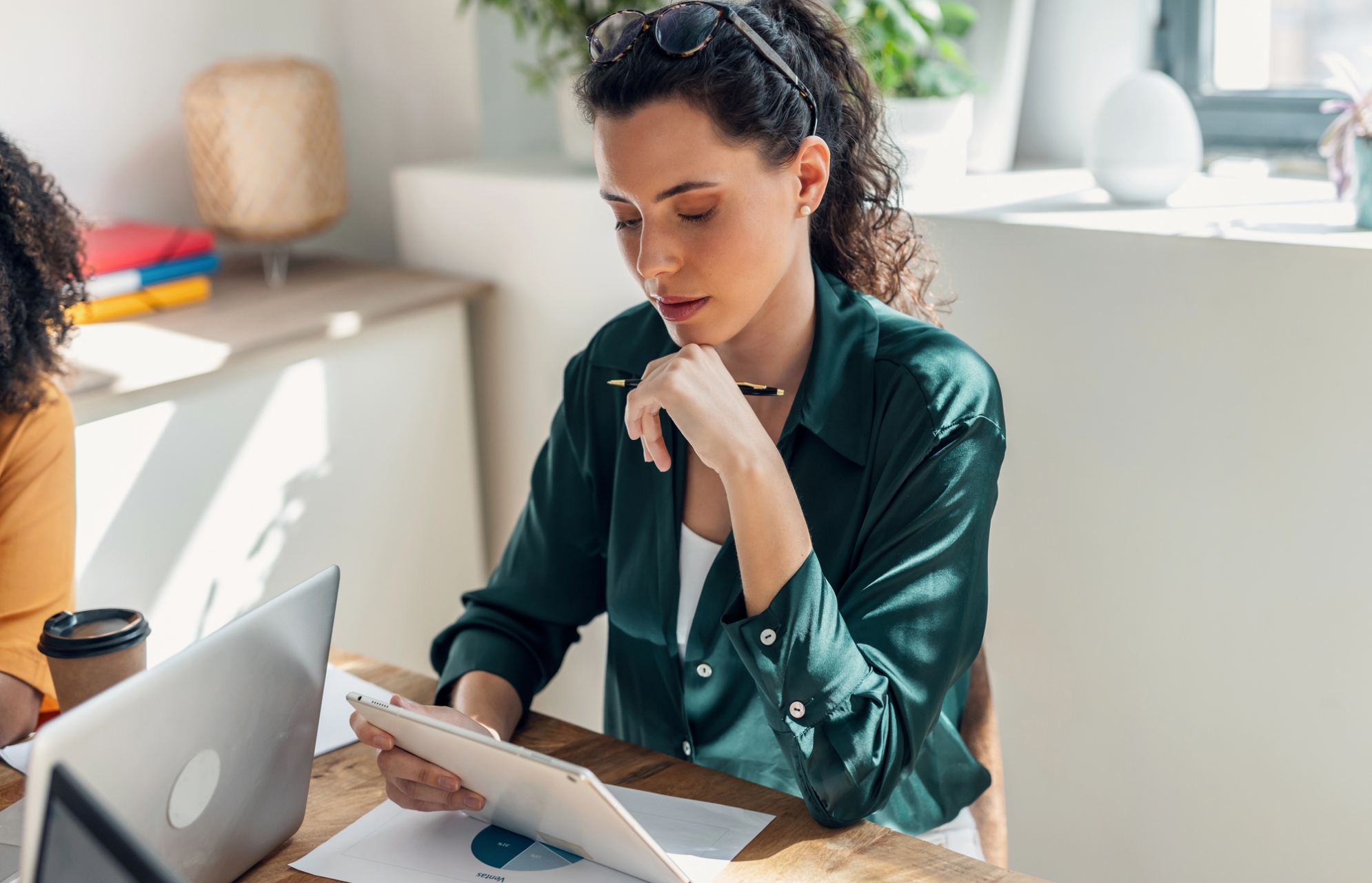 dynamic assistant thinking